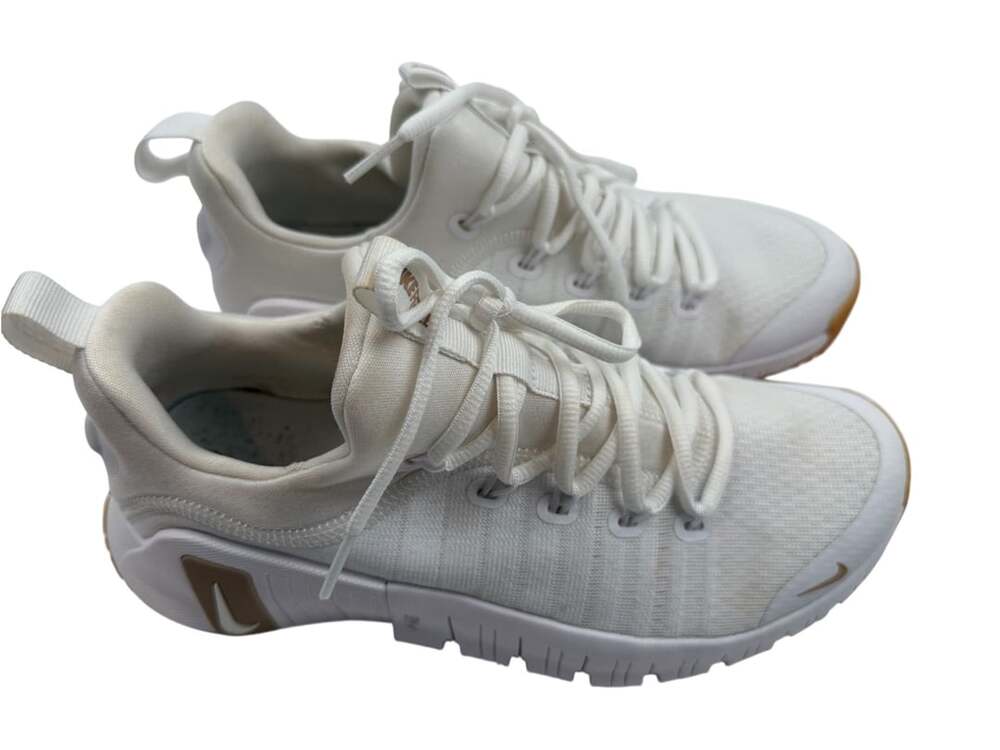 Nike Free Metcon 6 Mens Size 7 White Hemp Gum
